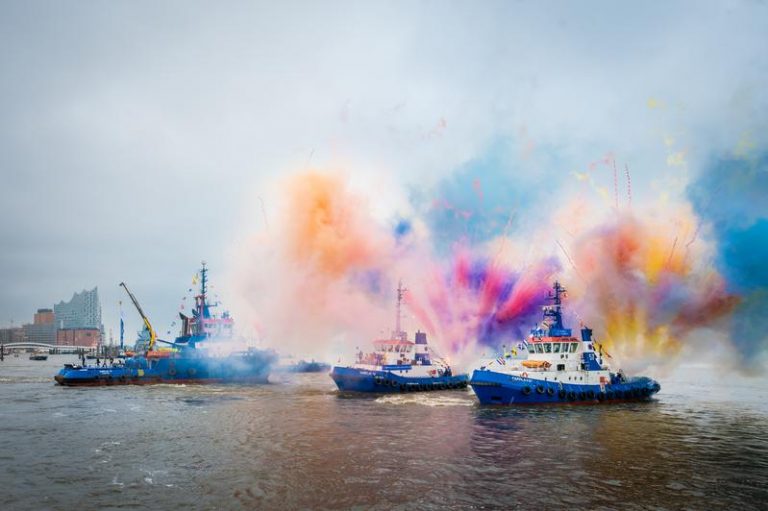 Hafengeburtstag Hamburg: Eindrucksvolle Schiffsparaden